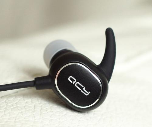 Nejlevnější Bluetooth sluchátka v nové recenzi - QCY Phantom
