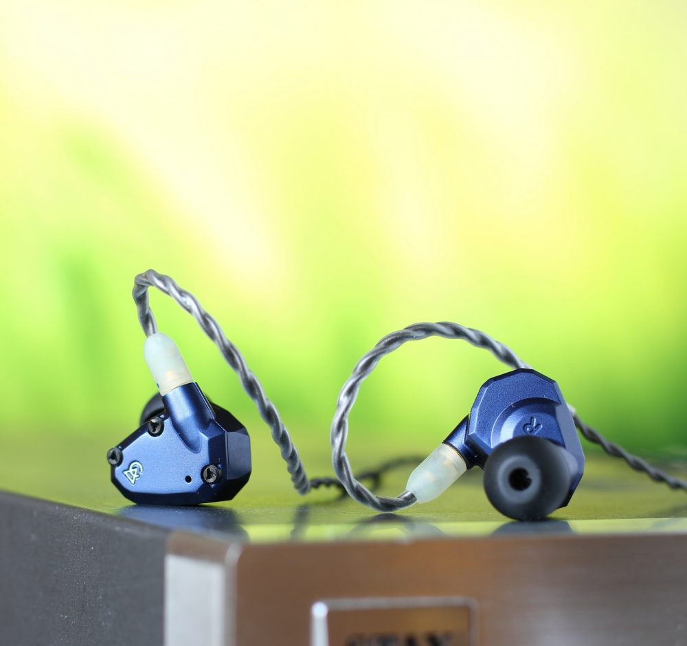 Audio-Technica ATH-WP900 vrací cestovním sluchátkům lesk
